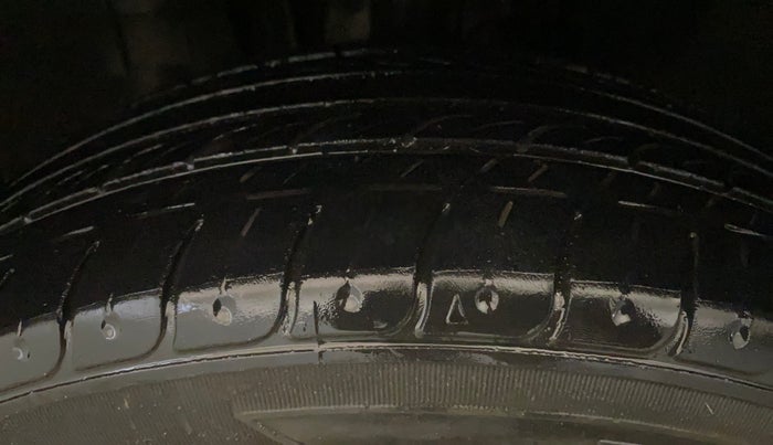 2019 Renault TRIBER RXZ, Petrol, Manual, 56,981 km, Left Front Tyre Tread