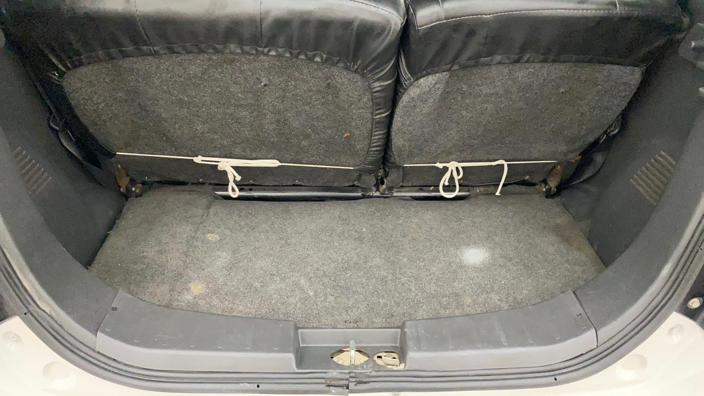 2011 Maruti Wagon R 1.0 LX, Petrol, Manual, 93,539 km, Boot Inside