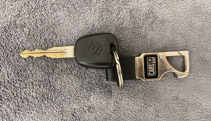 2011 Maruti Wagon R 1.0 LX, Petrol, Manual, 93,539 km, Key Close Up