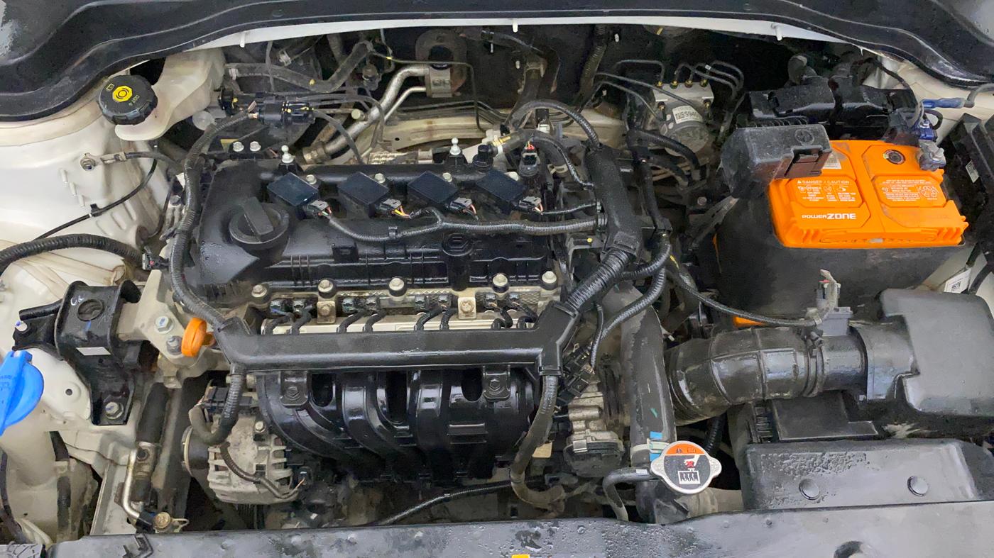 2021 KIA SONET HTK 1.2, Petrol, Manual, 84,963 km, Engine View