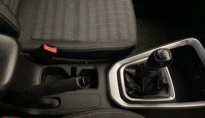 2021 KIA SONET HTK 1.2, Petrol, Manual, 84,915 km, Gear Lever