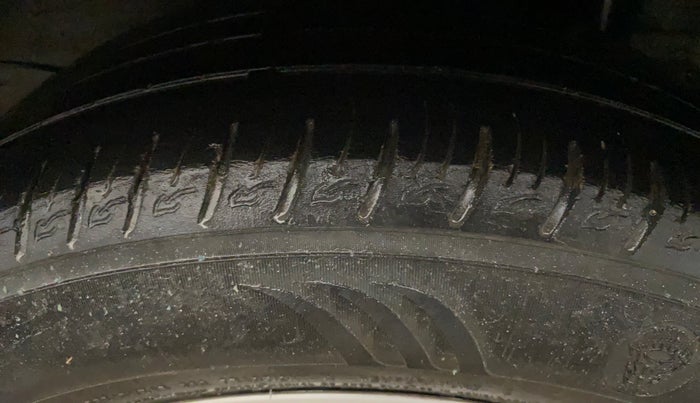 2021 KIA SONET HTK 1.2, Petrol, Manual, 84,915 km, Left Rear Tyre Tread