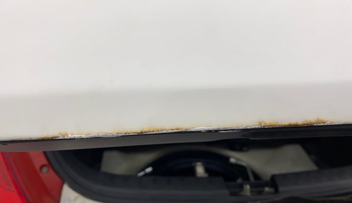 2013 Maruti Swift VDI, Diesel, Manual, 1,04,822 km, Dicky (Boot door) - Slightly rusted
