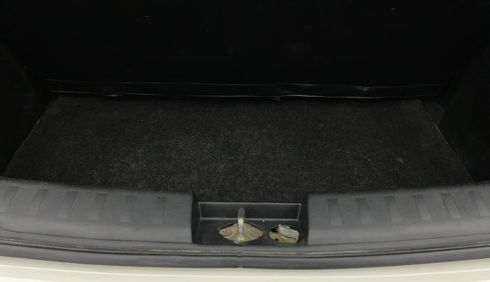 2013 Maruti Swift VDI, Diesel, Manual, 1,04,822 km, Boot Inside