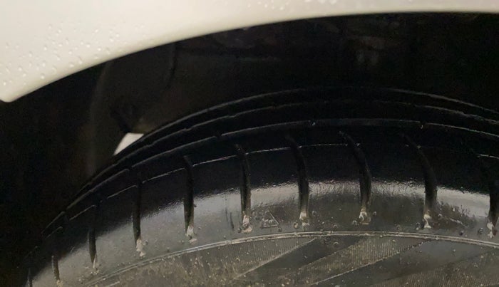 2018 Hyundai Grand i10 SPORTZ 1.2 KAPPA VTVT, Petrol, Manual, 62,900 km, Left Front Tyre Tread