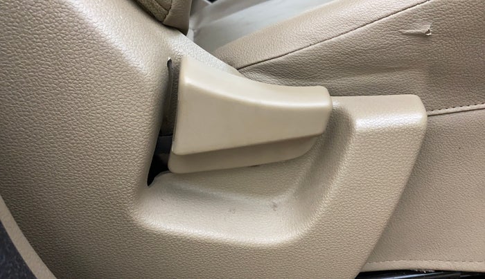 2021 Mahindra BOLERO NEO N 4, Diesel, Manual, 40,245 km, Driver Side Adjustment Panel