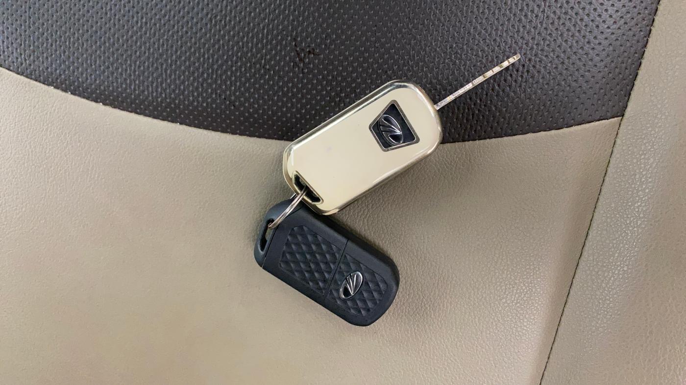 2021 Mahindra BOLERO NEO N 4, Diesel, Manual, 40,306 km, Key Close Up