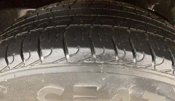 2021 Mahindra BOLERO NEO N 4, Diesel, Manual, 40,245 km, Left Rear Tyre Tread