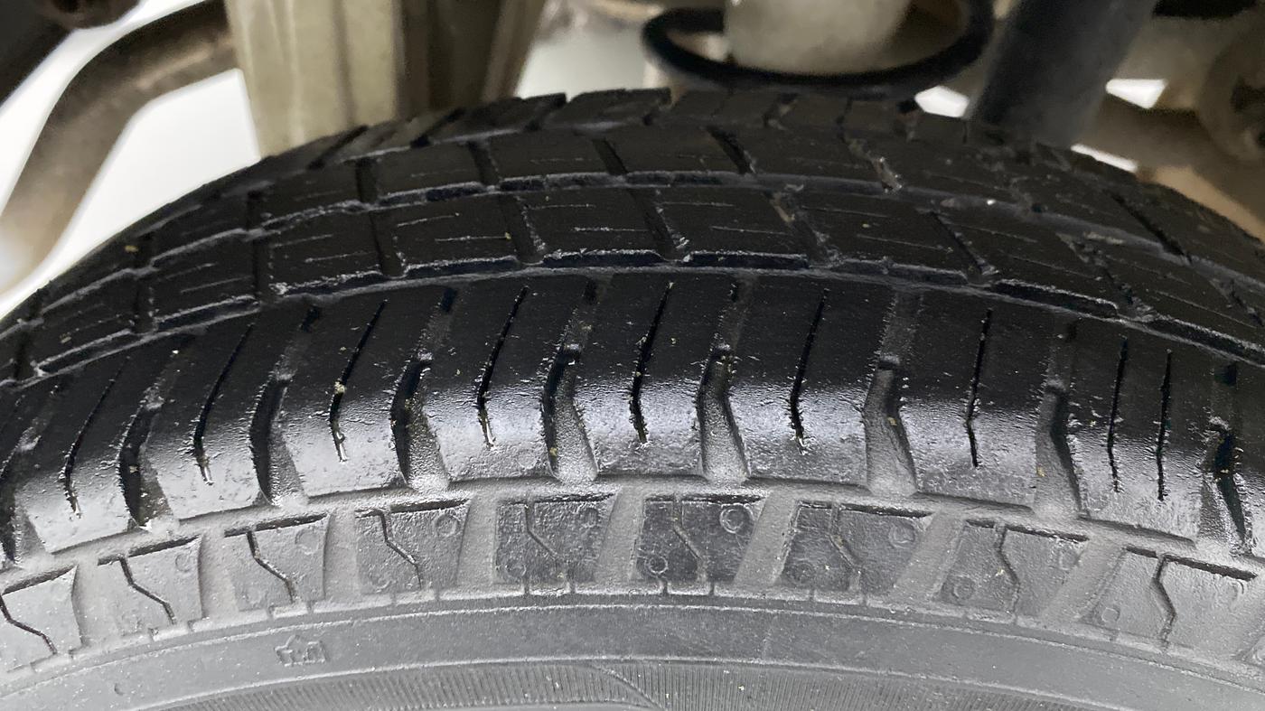 2015 Maruti Alto 800 LXI, Petrol, Manual, 1,17,562 km, Right Rear Tyre Tread