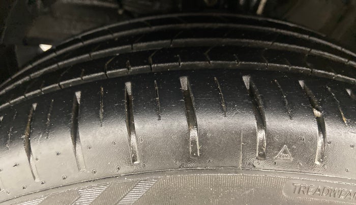2020 Maruti Baleno ALPHA PETROL 1.2, Petrol, Manual, 10,869 km, Left Front Tyre Tread
