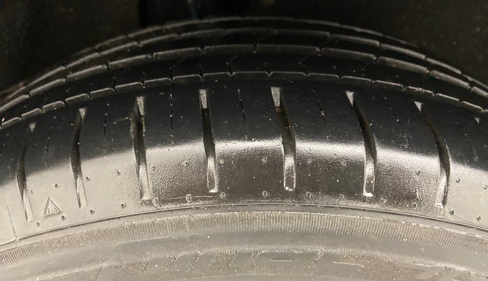 2020 Maruti Baleno ALPHA PETROL 1.2, Petrol, Manual, 10,869 km, Right Rear Tyre Tread