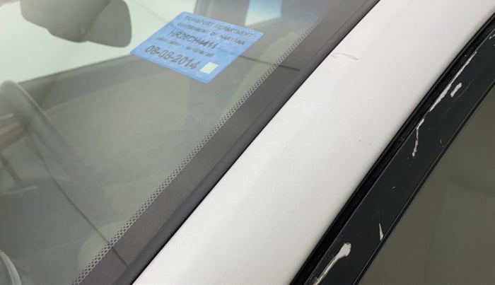 2014 Hyundai Verna FLUIDIC 1.6 VTVT SX, Petrol, Manual, 94,348 km, Left A pillar - Minor scratches
