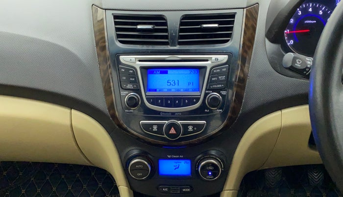 2014 Hyundai Verna FLUIDIC 1.6 VTVT SX, Petrol, Manual, 94,348 km, AC Unit - Front vent has minor damage