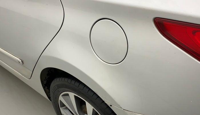 2014 Hyundai Verna FLUIDIC 1.6 VTVT SX, Petrol, Manual, 94,348 km, Left quarter panel - Minor scratches