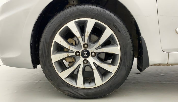 2014 Hyundai Verna FLUIDIC 1.6 VTVT SX, Petrol, Manual, 94,348 km, Left Front Wheel