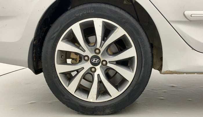 2014 Hyundai Verna FLUIDIC 1.6 VTVT SX, Petrol, Manual, 94,348 km, Right Rear Wheel
