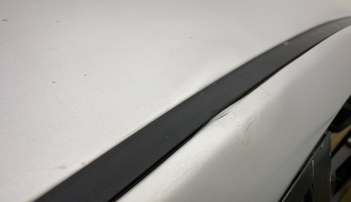 2014 Hyundai Verna FLUIDIC 1.6 VTVT SX, Petrol, Manual, 94,348 km, Right B pillar - Slightly rusted