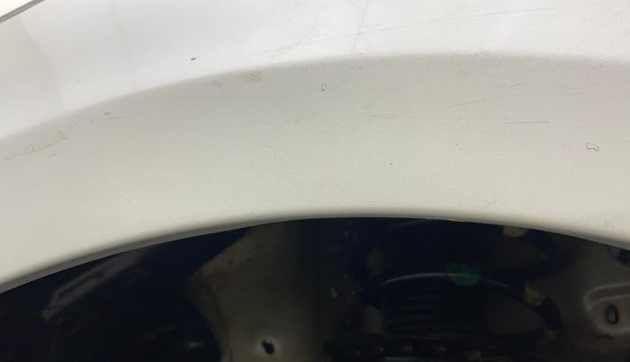 2014 Hyundai Verna FLUIDIC 1.6 VTVT SX, Petrol, Manual, 94,348 km, Left fender - Lining loose