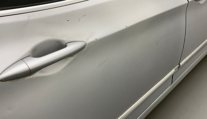 2014 Hyundai Verna FLUIDIC 1.6 VTVT SX, Petrol, Manual, 94,348 km, Right rear door - Paint has faded
