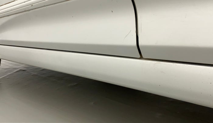 2014 Hyundai Verna FLUIDIC 1.6 VTVT SX, Petrol, Manual, 94,348 km, Left running board - Slightly dented