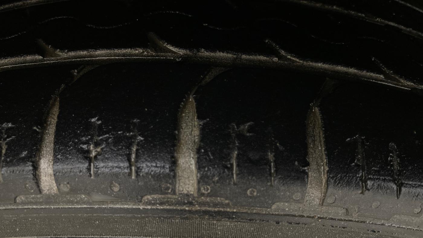 2017 Maruti Baleno ZETA CVT PETROL 1.2, Petrol, Automatic, 93,016 km, Left Front Tyre Tread