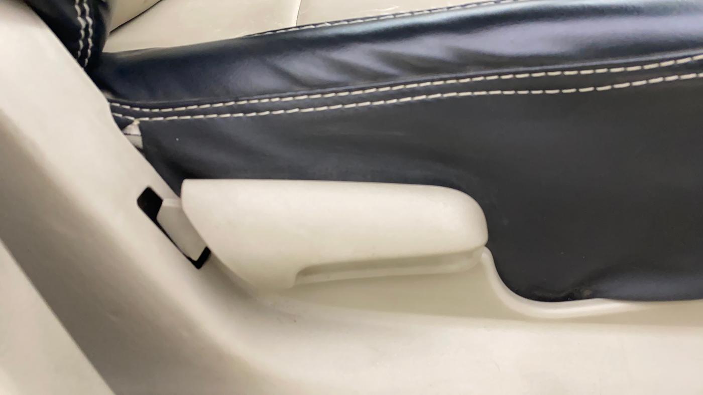 2020 Maruti Celerio VXI CNG, CNG, Manual, 1,03,340 km, Driver Side Adjustment Panel