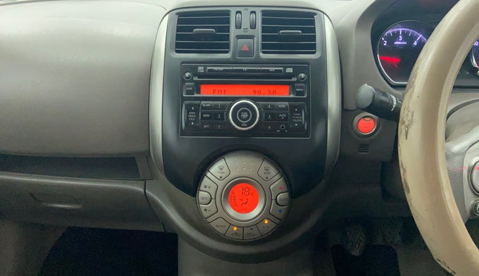 2013 Nissan Sunny XV DIESEL, Diesel, Manual, 1,65,352 km, Air Conditioner