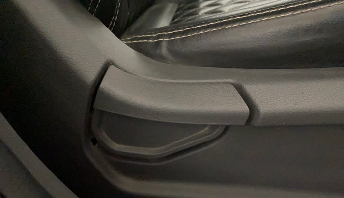 2021 Hyundai GRAND I10 NIOS MAGNA 1.2 KAPPA VTVT, Petrol, Manual, 46,559 km, Driver Side Adjustment Panel