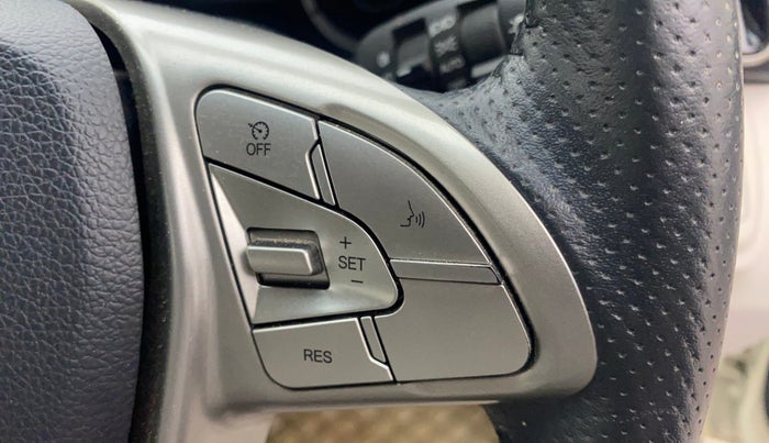 2021 Mahindra XUV300 W8 1.2 PETROL, Petrol, Manual, 26,055 km, Adaptive Cruise Control