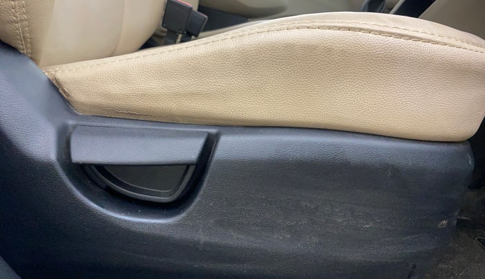 2019 Hyundai NEW SANTRO ERA EXECUTIVE, Petrol, Manual, 37,079 km, Driver Side Adjustment Panel