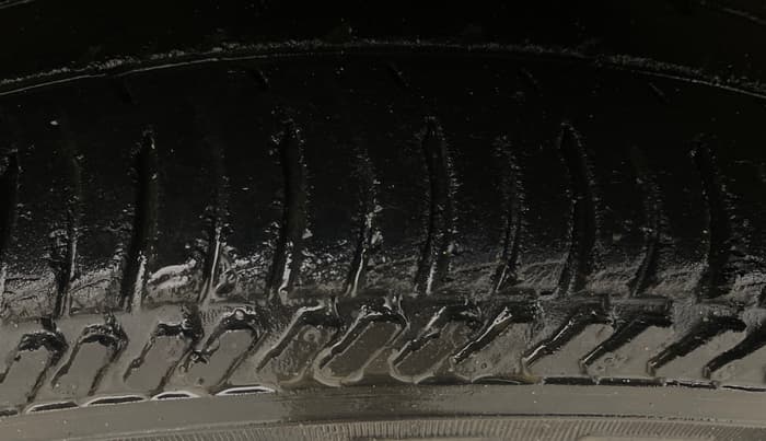 2013 Ford Figo ZXI 1.2 PETROL, Petrol, Manual, 90,974 km, Left Front Tyre Tread