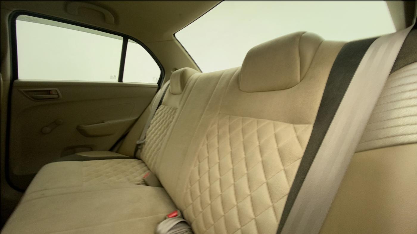 2015 Maruti Swift Dzire LXI (O), Petrol, Manual, 27,847 km, Right Side Rear Door Cabin
