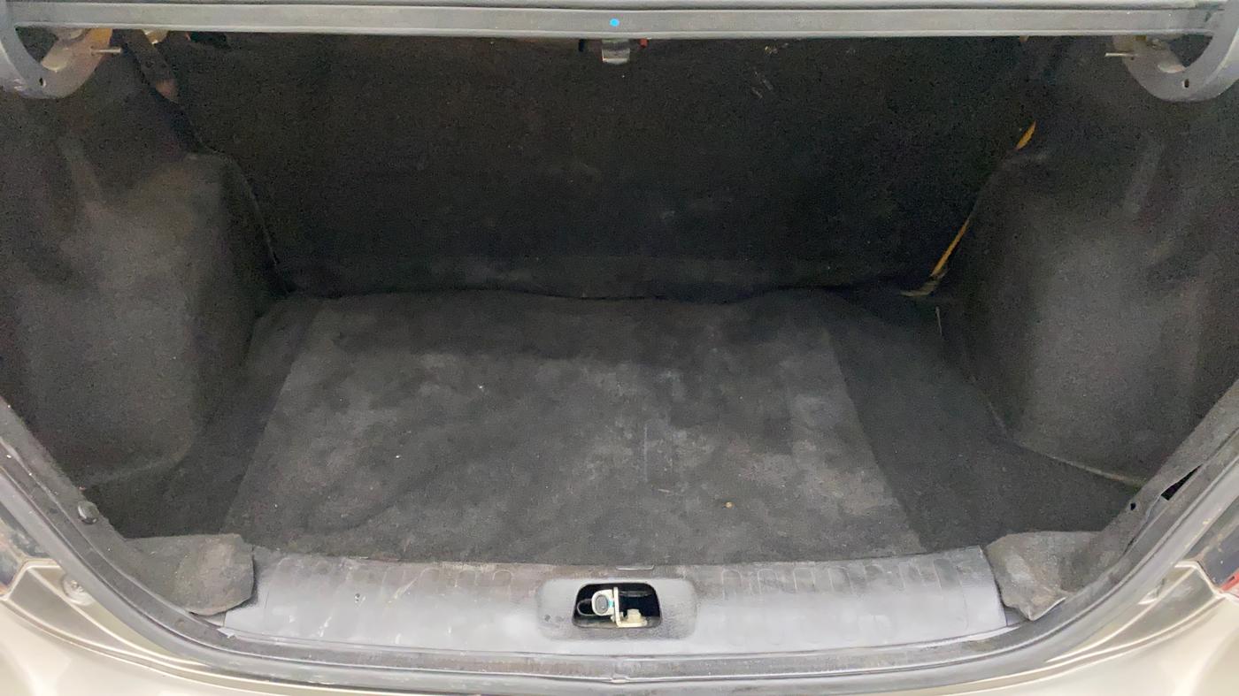 2015 Maruti Swift Dzire LXI (O), Petrol, Manual, 27,847 km, Boot Inside