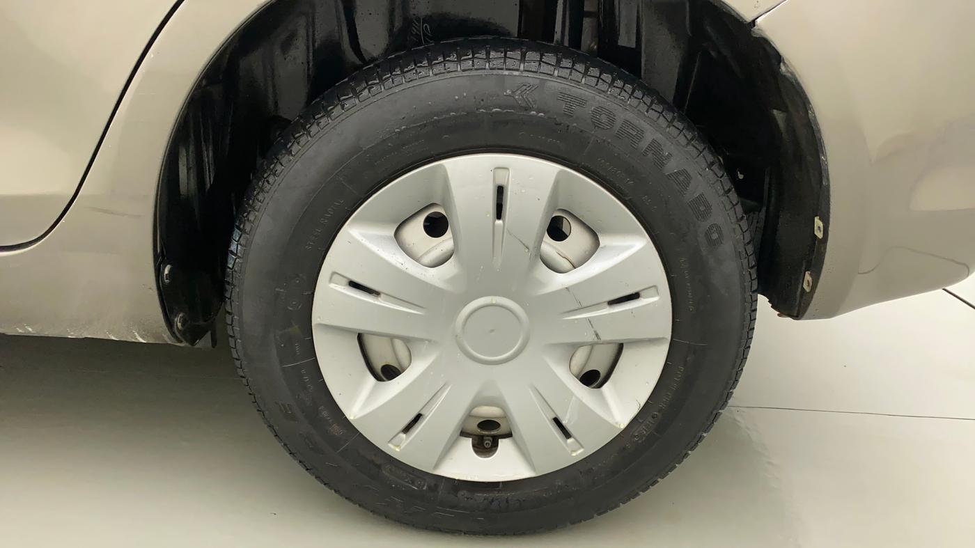 2015 Maruti Swift Dzire LXI (O), Petrol, Manual, 27,847 km, Left Rear Wheel