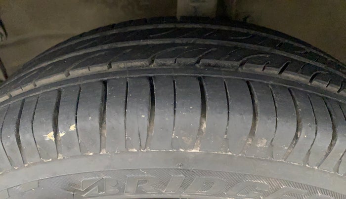 2013 Maruti Wagon R 1.0 VXI, Petrol, Manual, 42,876 km, Left Front Tyre Tread