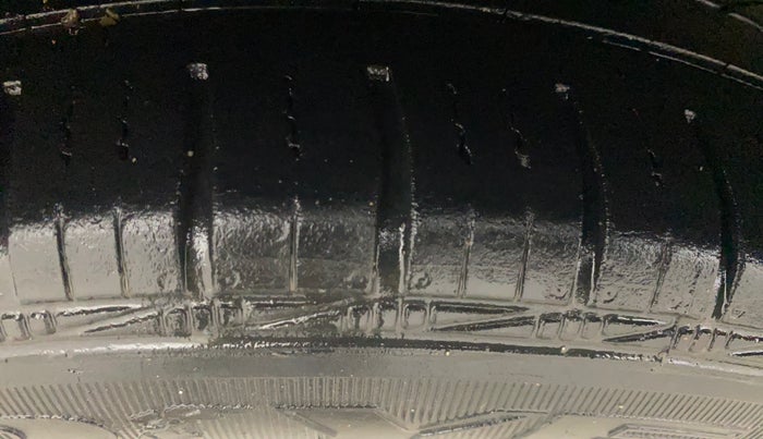 2015 Hyundai Grand i10 ASTA AT 1.2 KAPPA VTVT, Petrol, Automatic, 91,425 km, Right Rear Tyre Tread