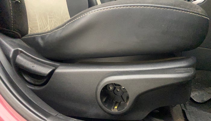 2015 Hyundai Grand i10 ASTA AT 1.2 KAPPA VTVT, Petrol, Automatic, 91,425 km, Driver Side Adjustment Panel