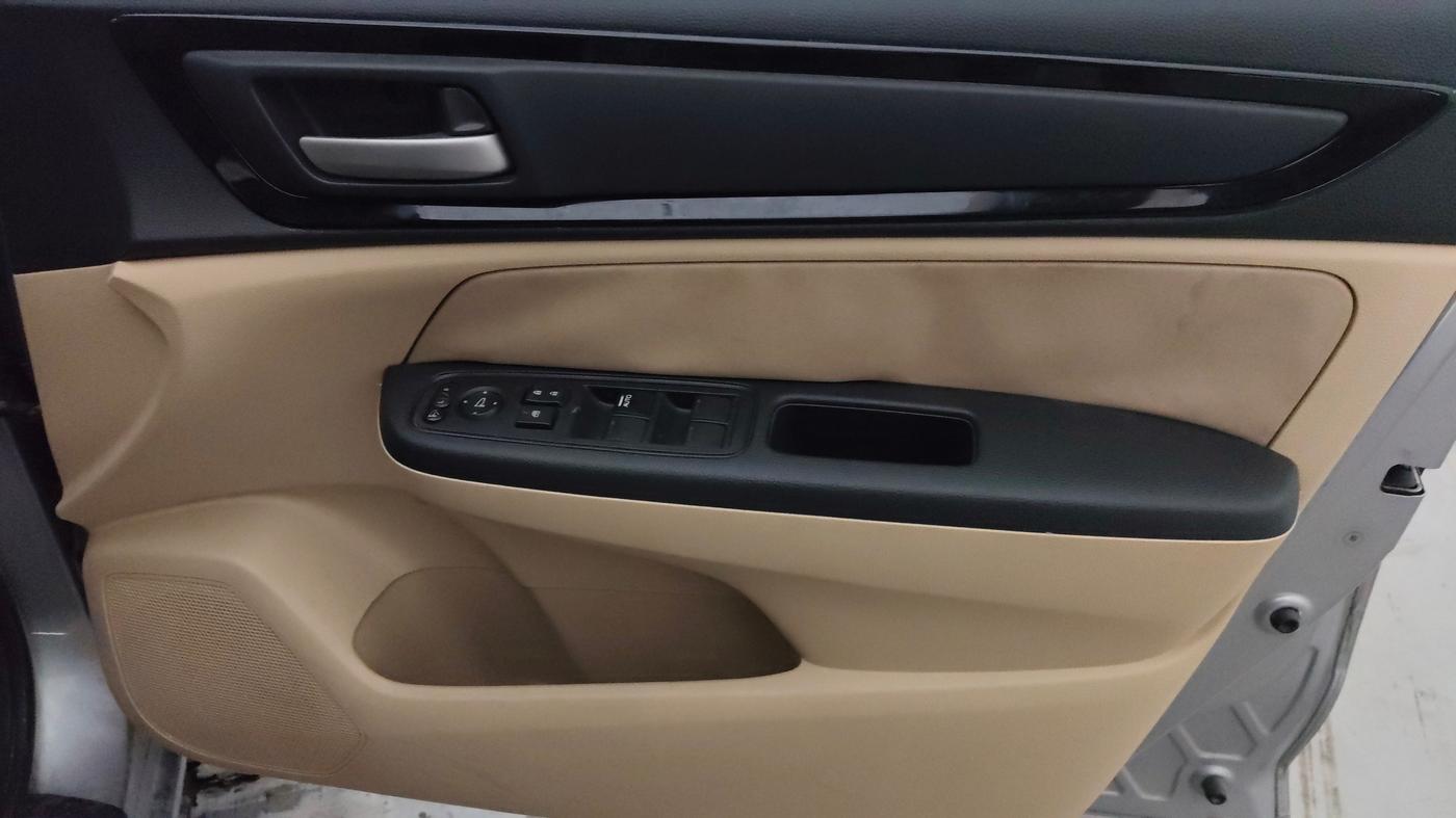 2018 Honda Amaze 1.2L I-VTEC S, Petrol, Manual, 76,491 km, Driver Side Door Panels Control