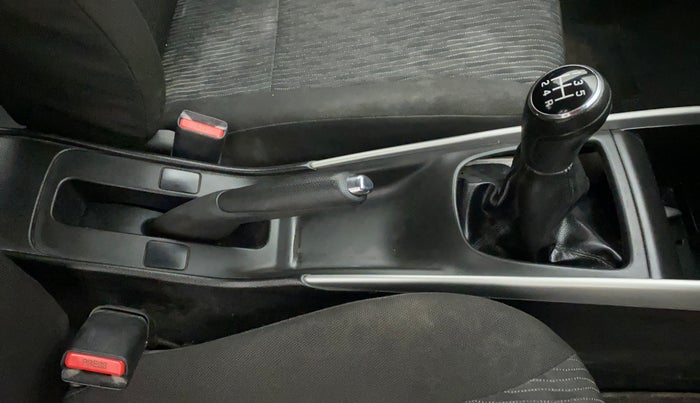2017 Maruti Baleno DELTA PETROL 1.2, Petrol, Manual, 85,274 km, Gear Lever