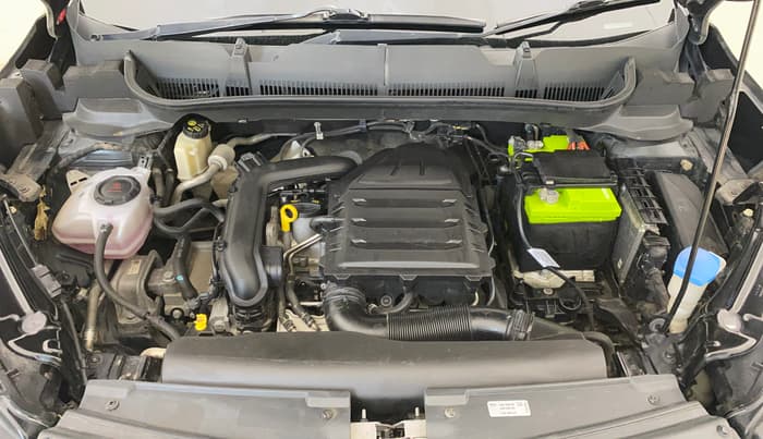 2022 Skoda KUSHAQ AMBITION 1.0L TSI AT, Petrol, Automatic, 62,833 km, Engine View