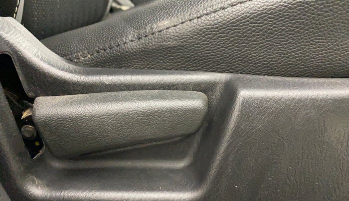 2022 Maruti Alto VXI, Petrol, Manual, 16,224 km, Driver Side Adjustment Panel