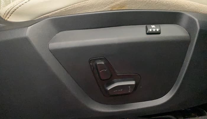 2021 Tata Safari XZ PLUS GOLD 6 S, Diesel, Manual, 64,435 km, Driver Side Adjustment Panel