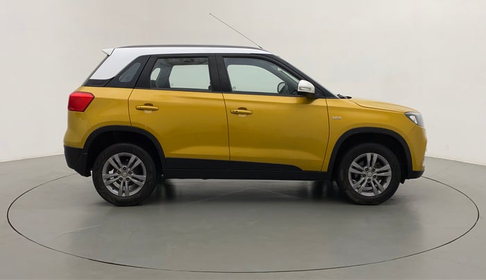 2016 Maruti Vitara Brezza ZDI PLUS DUAL TONE, Diesel, Manual, 68,413 km, Right Side