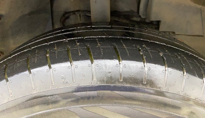 2019 Tata NEXON XMA PETROL, Petrol, Automatic, 54,773 km, Right Front Tyre Tread
