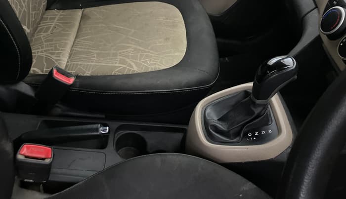 2017 Hyundai Grand i10 SPORTZ AT 1.2 KAPPA VTVT, Petrol, Automatic, 64,884 km, Gear Lever