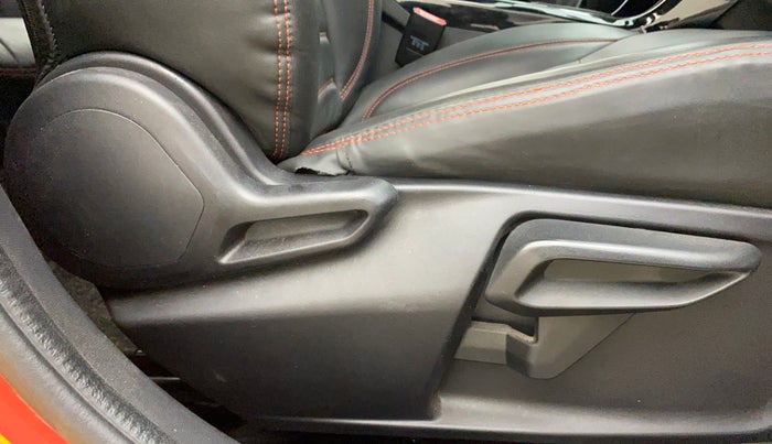 2023 Tata NEXON CREATIVE PLUS S 1.2 REVOTRON 6 MT, Petrol, Manual, 19,397 km, Driver Side Adjustment Panel