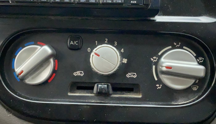 2016 Datsun Redi Go S, Petrol, Manual, 58,107 km, AC Unit - Directional switch has minor damage