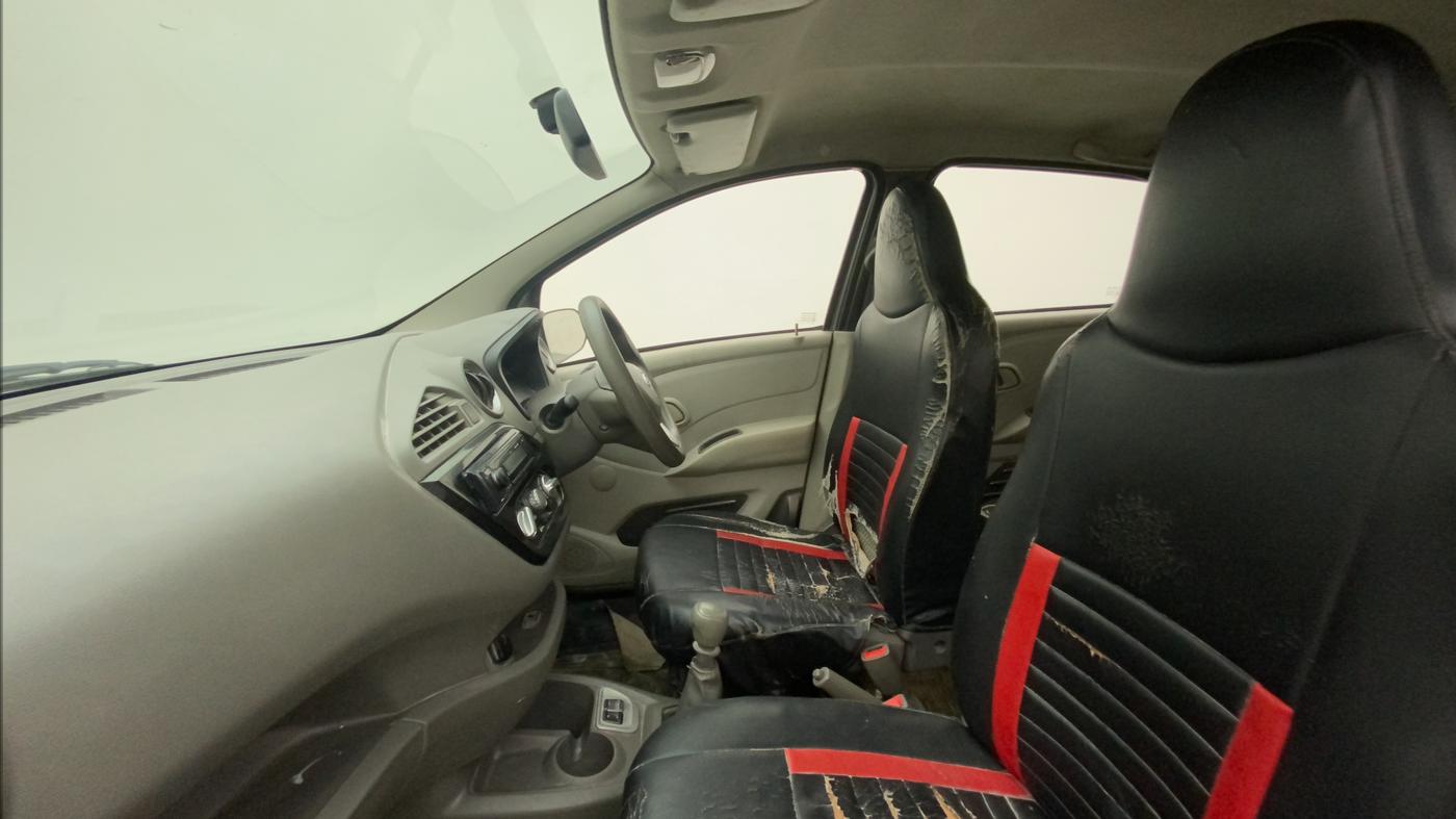 2016 Datsun Redi Go S, Petrol, Manual, 58,107 km, Right Side Front Door Cabin