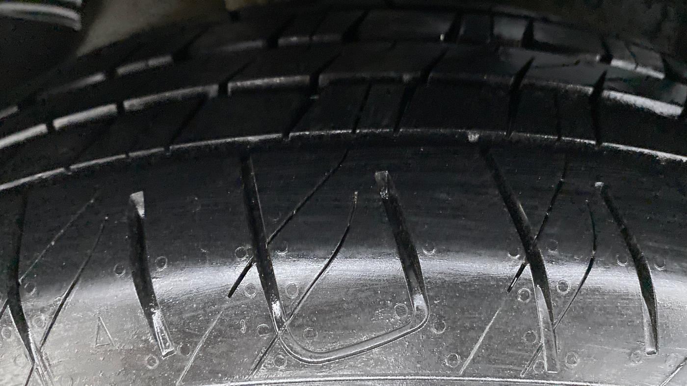 2018 Hyundai Creta 1.6 CRDI SX PLUS AUTO, Diesel, Automatic, 75,071 km, Right Rear Tyre Tread