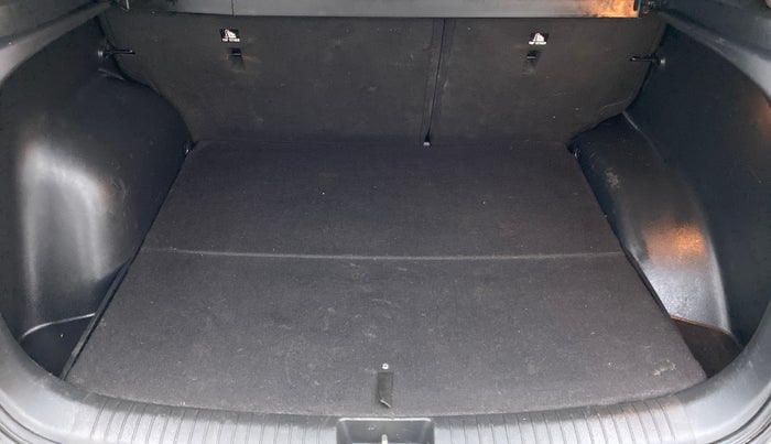 2018 Hyundai Creta 1.6 CRDI SX PLUS AUTO, Diesel, Automatic, 75,071 km, Boot Inside